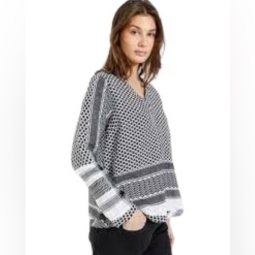 Cecilie Copenhagen Black and white Patterned Long-Sleeve Top